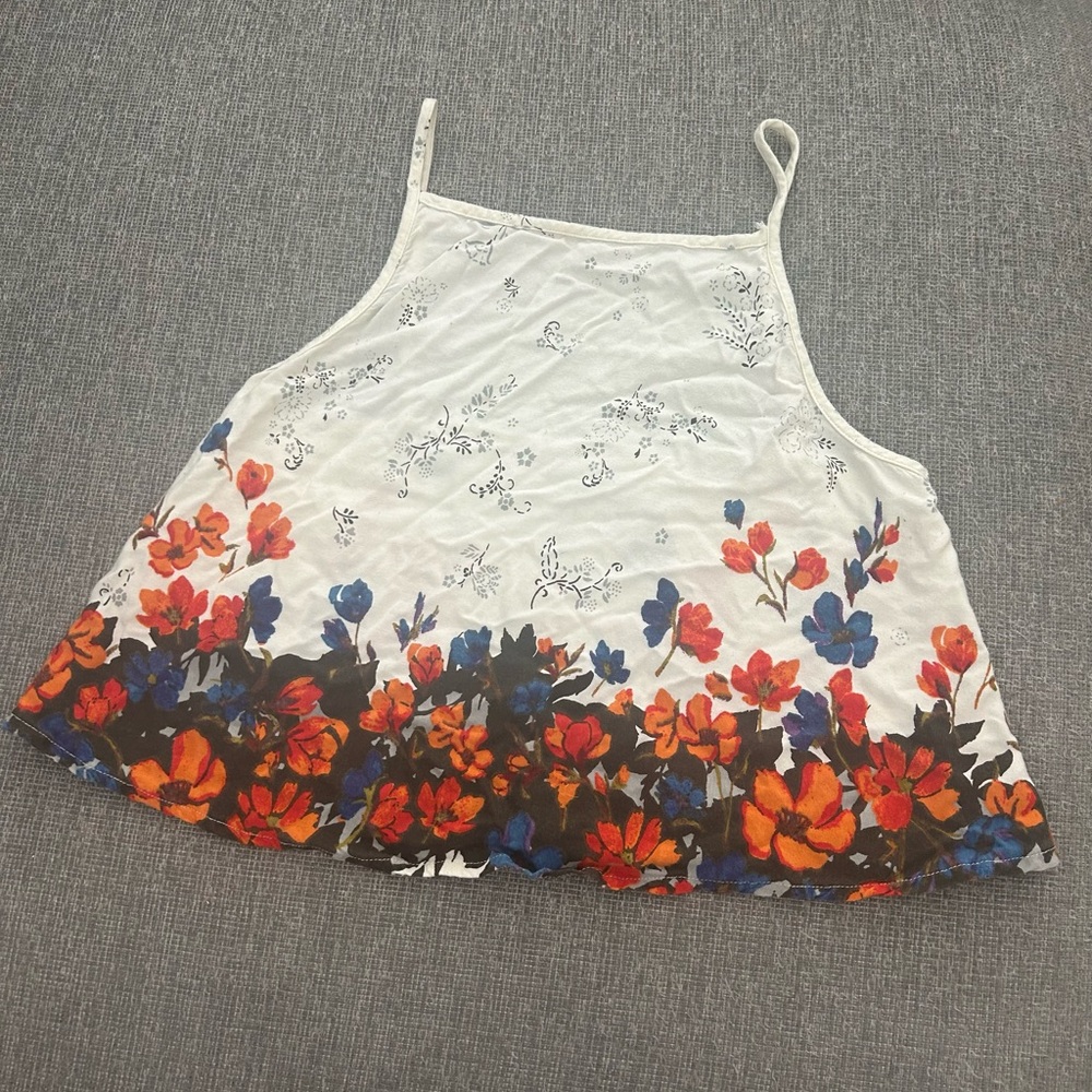 Urban Outfitters Kimchi Blue floral crop top